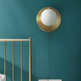 Gidu Mid-Century Wall Light with Pull Chain Switch Glass Globe 1-Light Pull Chain Light Fixture in Gold