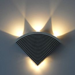 Led Wall Lamps Modern Aluminum Indoor And Outdoor Tv Wall Triangle Type Lamp Outdoor Lamp Waterproof And Rust Proof Wall light